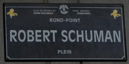 Place Robert Schuman, siège de l'Union Européenne - Agrandir l'image