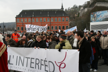 Manifestation des secteurs wallons des EFT/OISP à Namur - Agrandir l'image